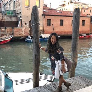 Meet your Posher, Sara